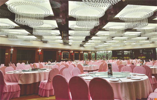 酒店宴會(huì)廳水晶燈