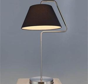 現(xiàn)代簡約書房臺燈 鐵藝簡約書桌臺燈 現(xiàn)代風(fēng) STD5802