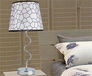 現(xiàn)代別墅臥室臺燈 現(xiàn)代風(fēng)格臥室床頭臺燈 STD58011