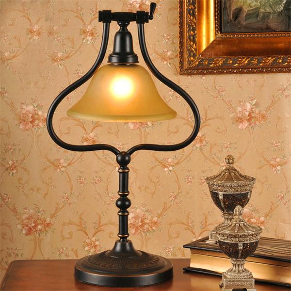 別墅臥室臺燈