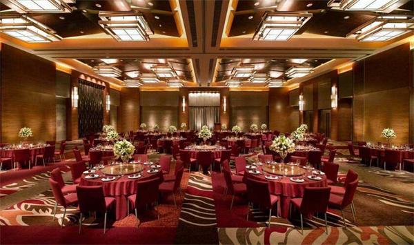 高檔酒店宴會(huì)廳大型宴會(huì)廳藝術(shù)燈具定制效果圖 一站式廠家定制