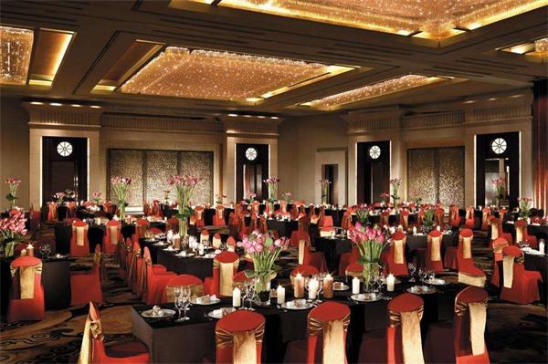 大型酒店宴會(huì)廳燈具定制效果圖 廠家燈光設(shè)計(jì)調(diào)試安裝